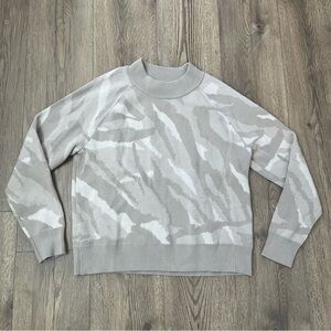Athleta Jacquard Textured Crew Sweater Abstract Cream Animal Print Camo Wool